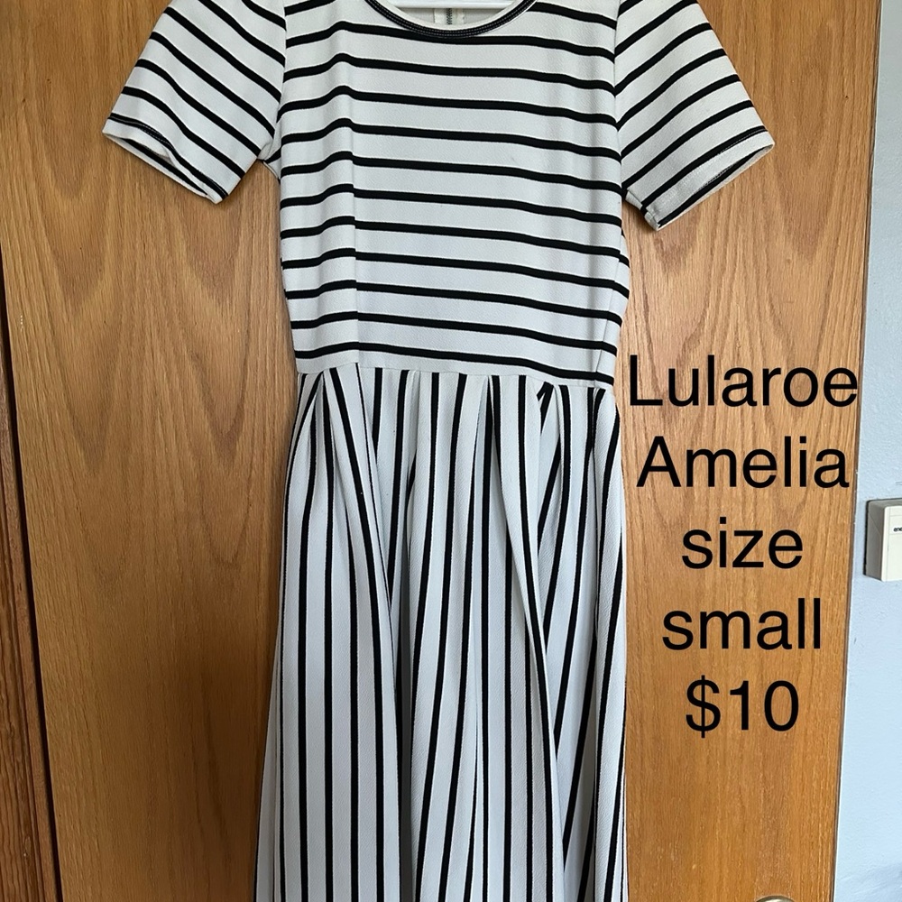 Lularoe Amelia Striped Dress size Small